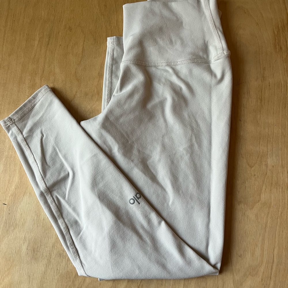 Alo cream air leggings